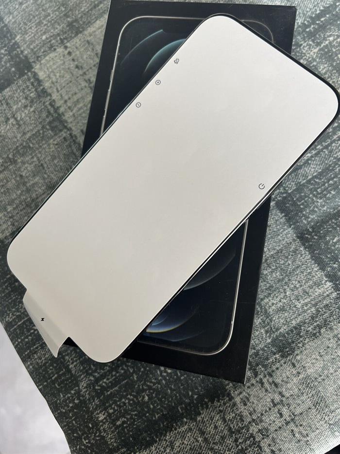 IPHONE 13 3