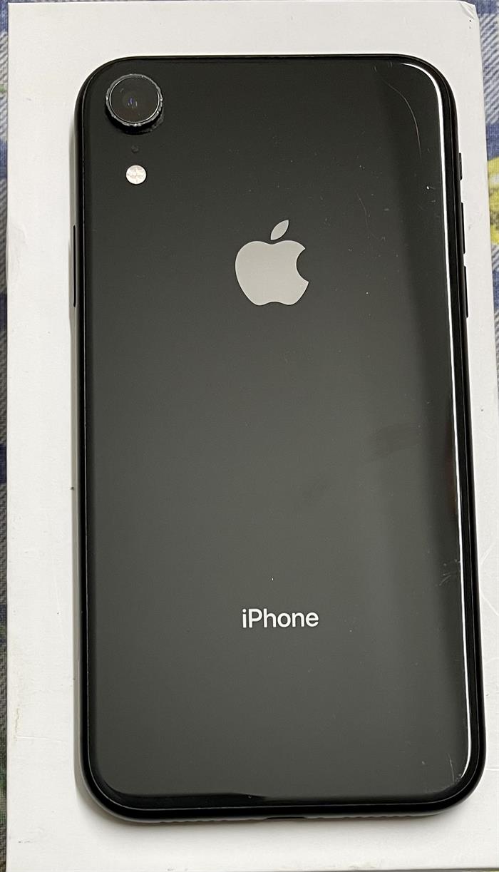 IPHONE XR 64 GB 2