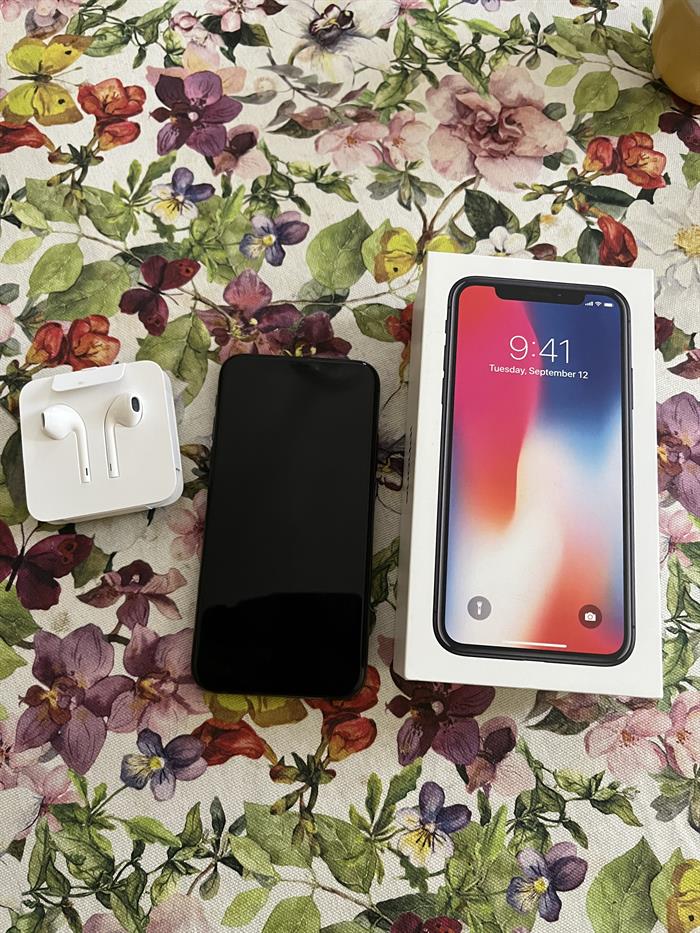 IPHONE X 64GB 3