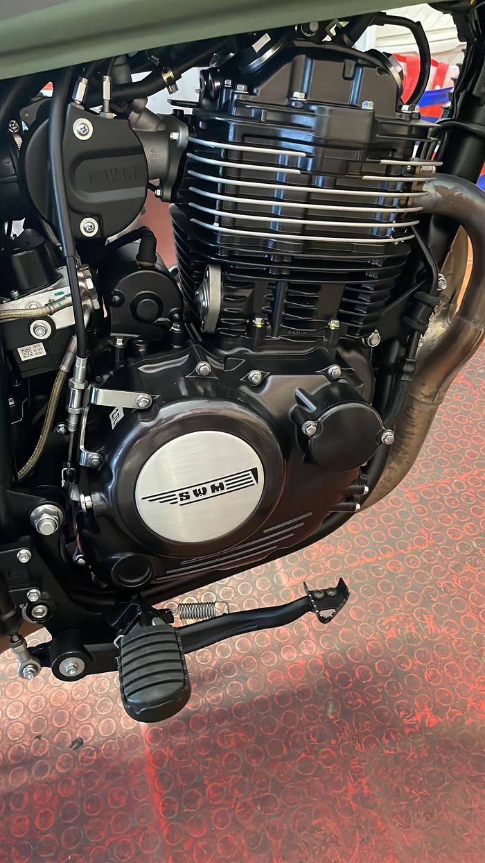 SWM SIX DAY 500 KLM 2400 2