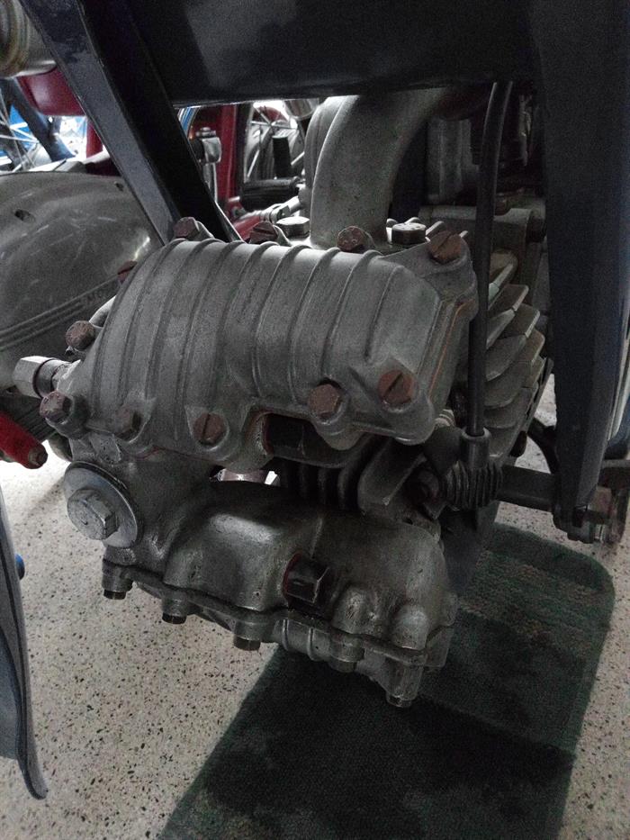 MOTO GUZZI 250 AIRONE 4